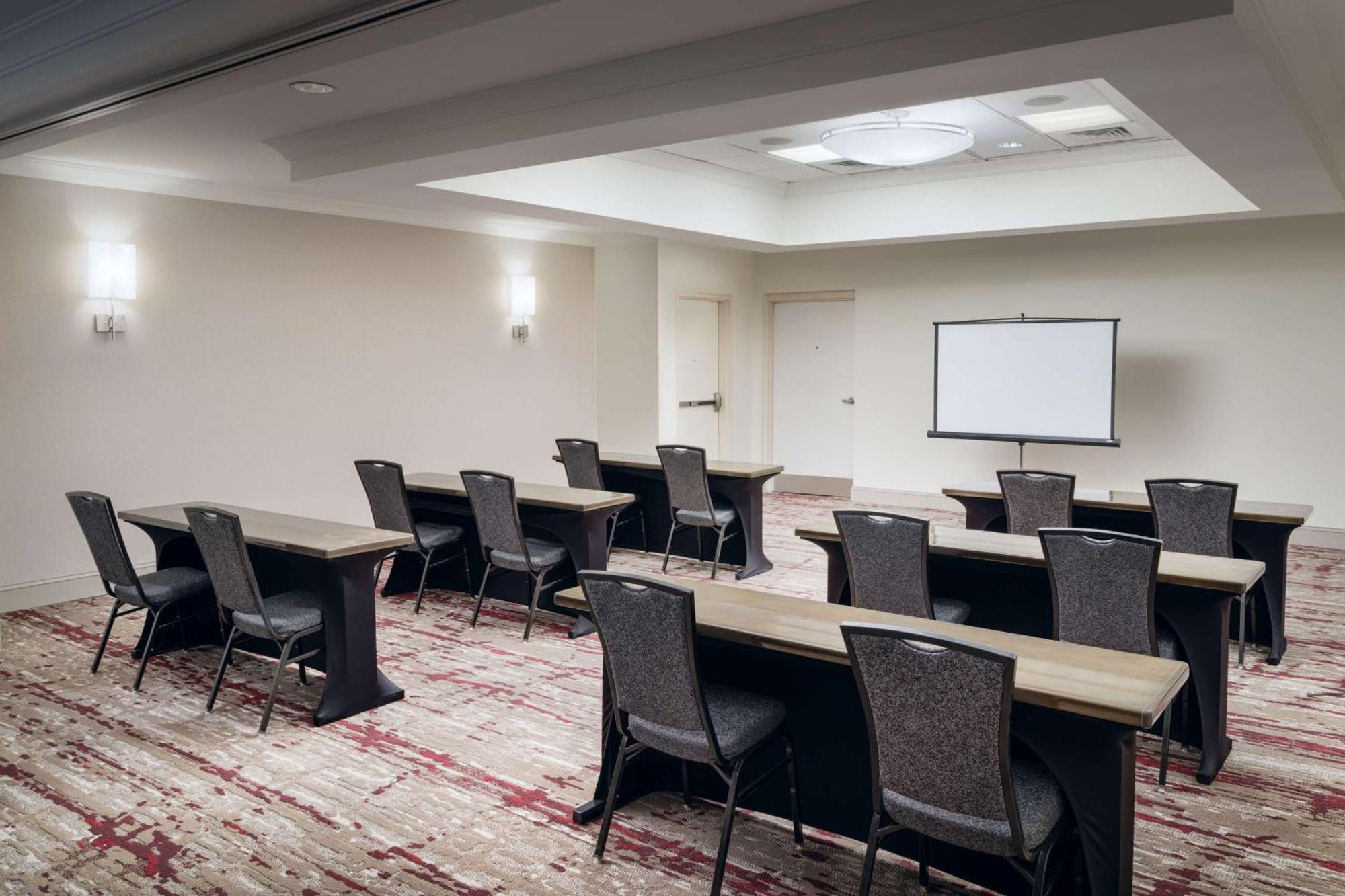 Hilton Garden Inn Huntsville South/Redstone Arsenal Екстериор снимка