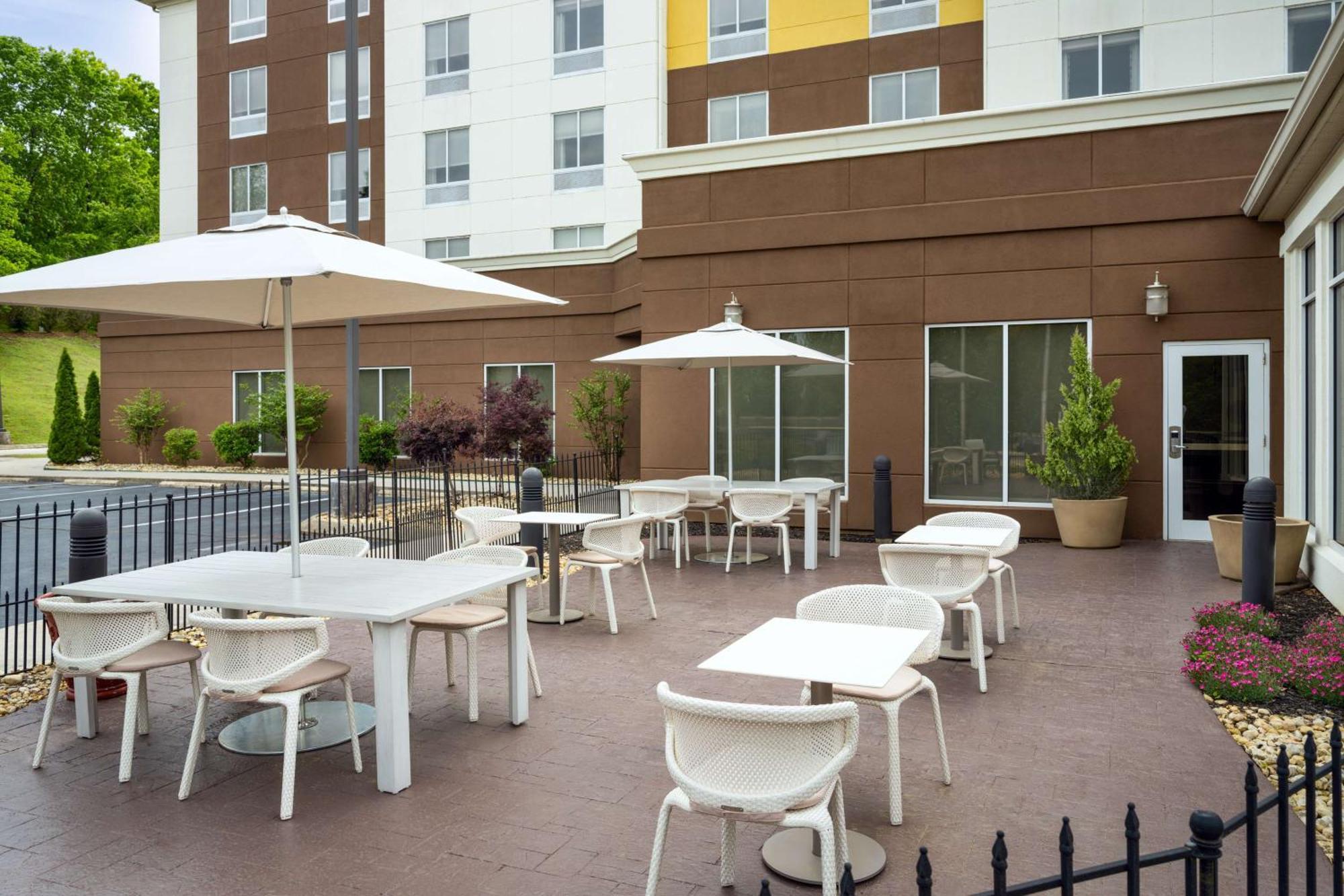 Hilton Garden Inn Huntsville South/Redstone Arsenal Екстериор снимка