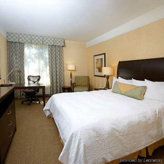 Hilton Garden Inn Huntsville South/Redstone Arsenal Стая снимка